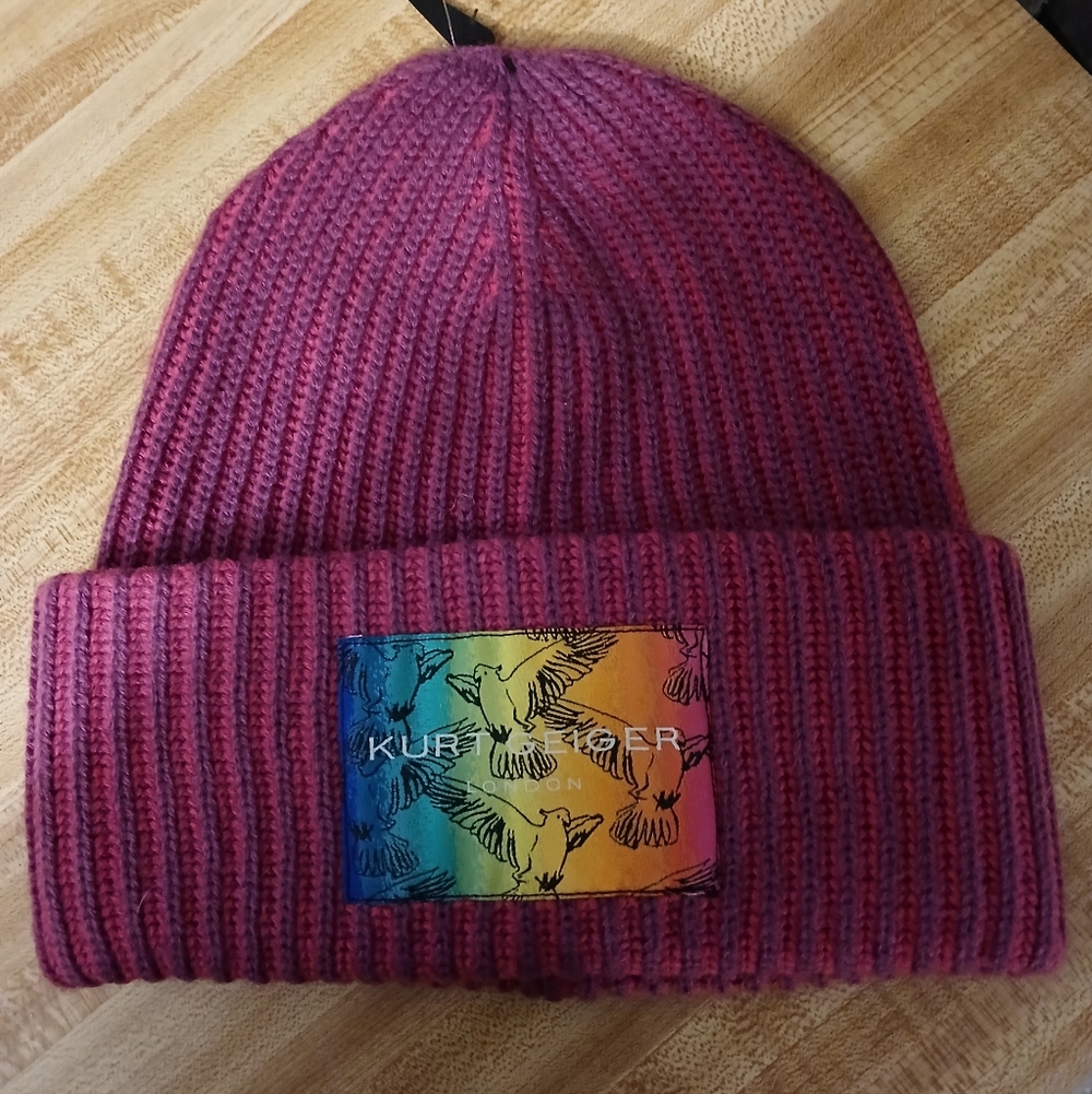 Kurt Geiger NWT Pink Beanie - Picture 2 of 4